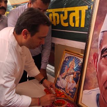 केंद्रीय शिक्षा राज्य मंत्री ने चौधरी चरण सिंह कन्या छात्रावास का किया अवलोकन